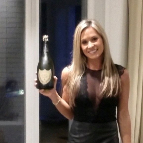 Meet your Posher, Amanda - Picture 1 of 1